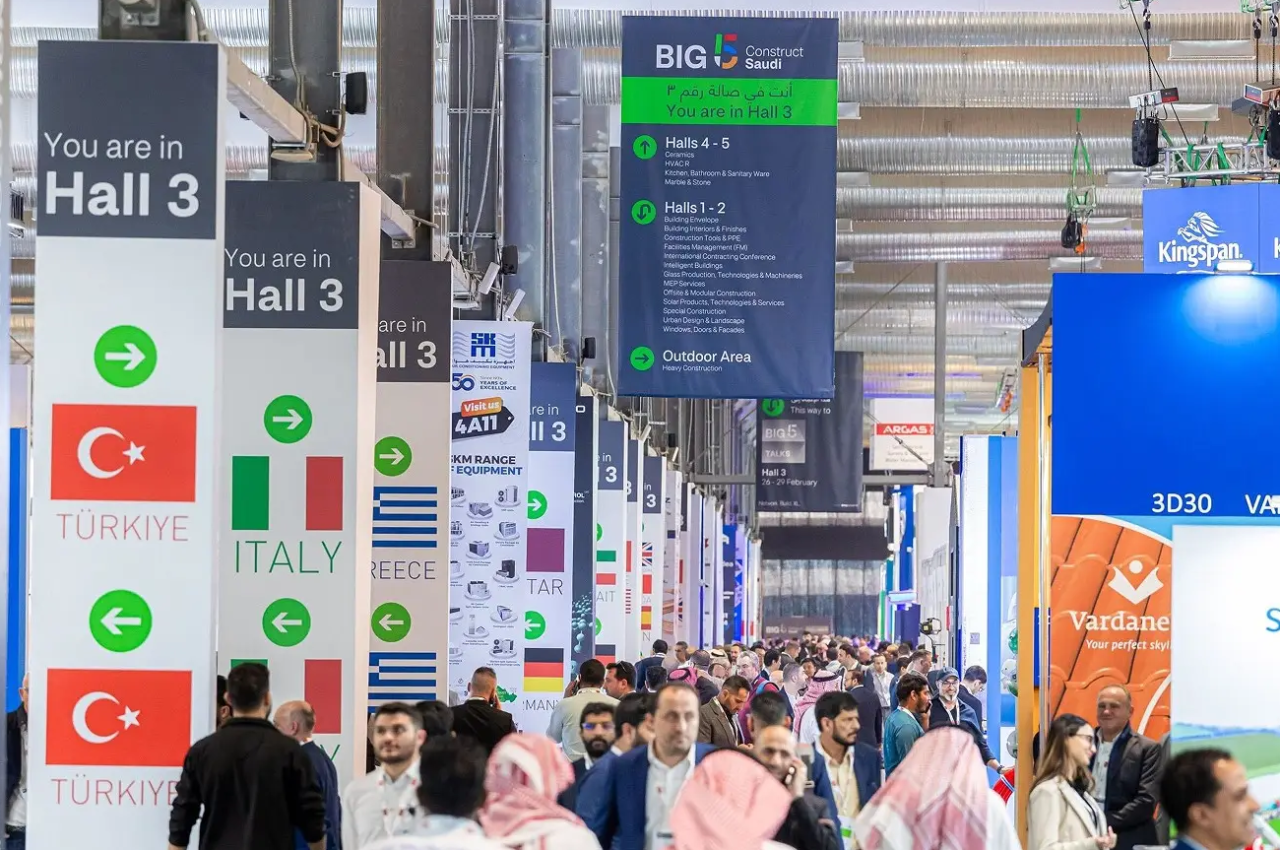 主办方刚刚发布！2025广州建博会（广州隔断门、移动隔间、滑动门展）黄金展位